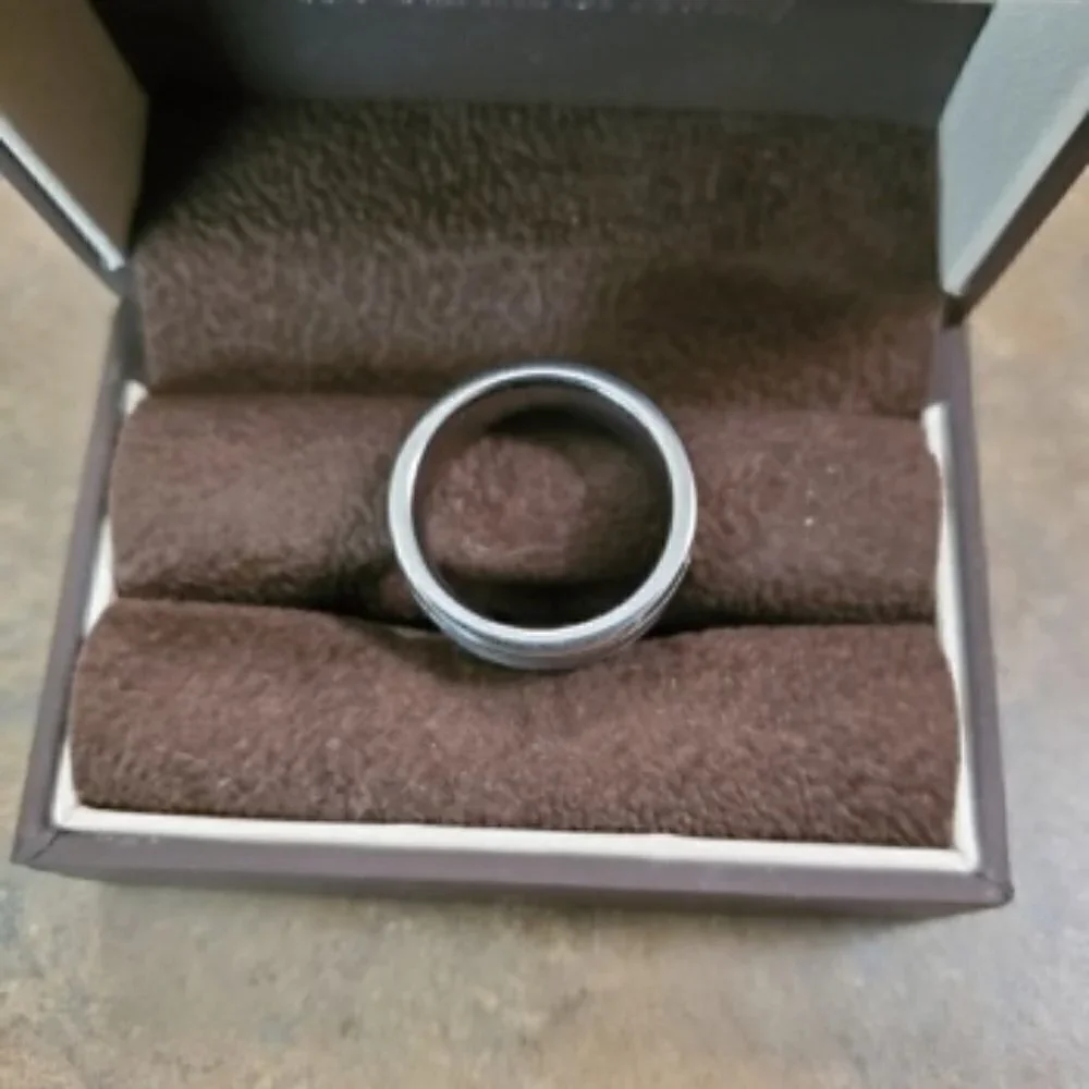 Tungstem Wedding band size 7 - Picture 2 of 5
